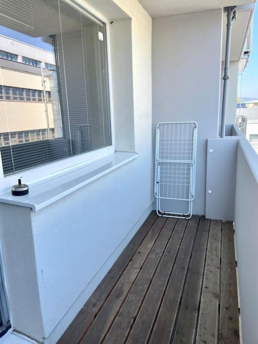 Apartament Krasny Utulny S Balkonom A Parkovanim! *